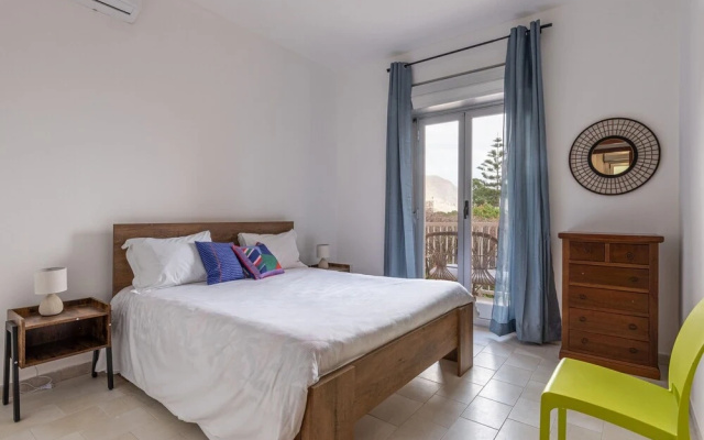 Addaura Seaview Apartment by Wonderful Italy