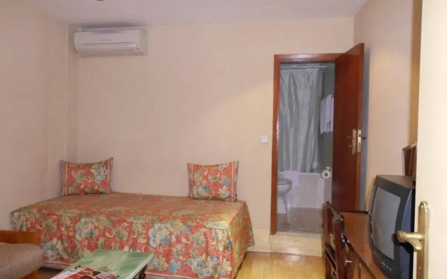 Hotel Larbelo