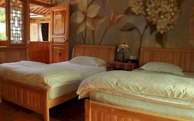 Henryi Oliv Inn