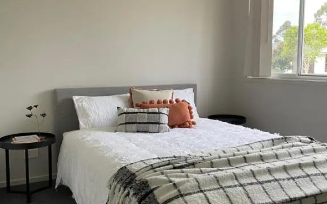 Stones Throw Hunter Valley 3mins to Cellar Doors