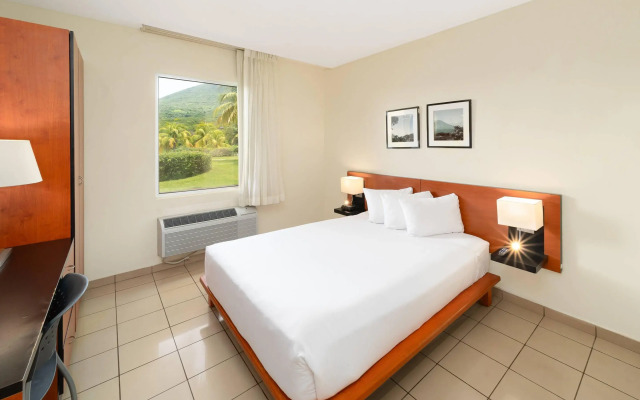 Comfort Inn Real La Union