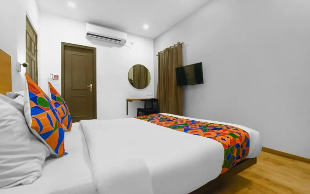 Fabhotel Akash Ganga