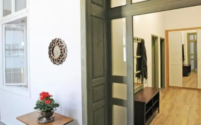 M37 Apartman