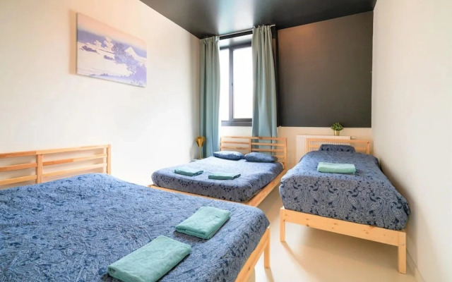 Antwerp Central 1br/7p Apartment