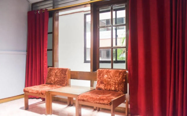 RedDoorz Plus near Senen 2