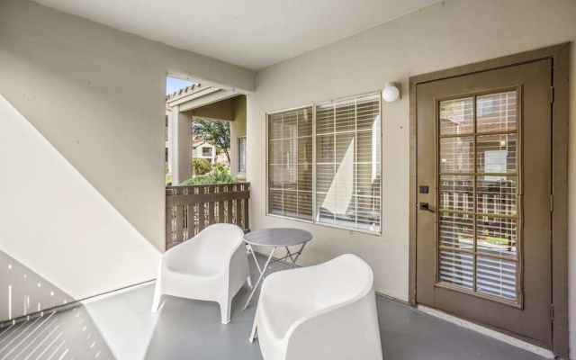 CozySuites TPC Scottsdale Parking & Pool