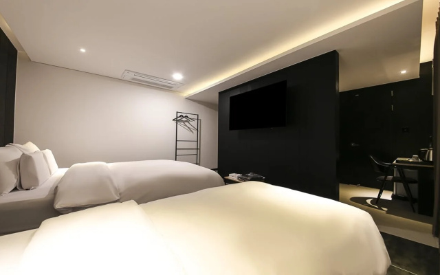Centralperson Pyeongtaek Hotel