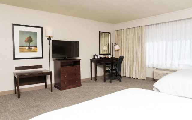 Hampton Inn & Suites Hartford-Manchester