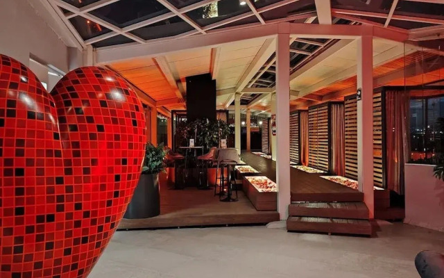 Hot Elite | Love Hotel | Solo Adultos