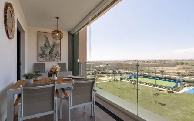 Apartment With Resort Amenities