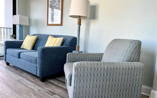 *OCEANFRONT FRESH RENO*KING Bed*Pool*Hot Tub*Approved Dogs*W54
