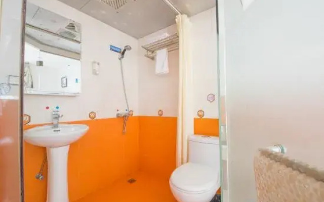 99 Chain Hostel Yancheng Xicang Commercial Street
