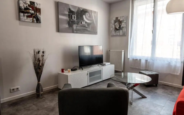 Champenois GARAGE PRIVATIF hypercentre 6 pers