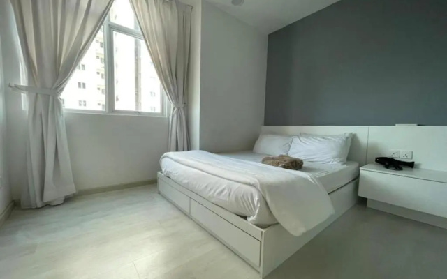 Straits Garden Suites