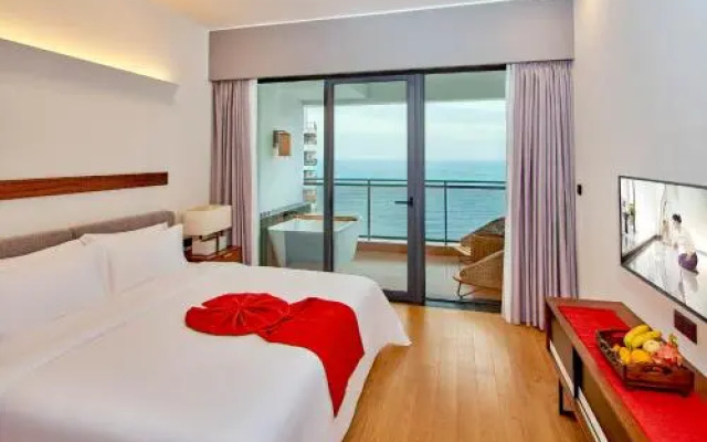 Dusit Thani Shuangyue Bay Resort Huizhou
