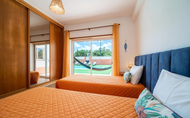 Ponta da Piedade Family House