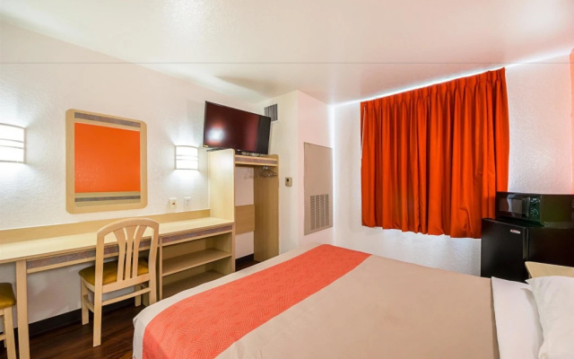 Motel 6 San Antonio, TX - Sea World North