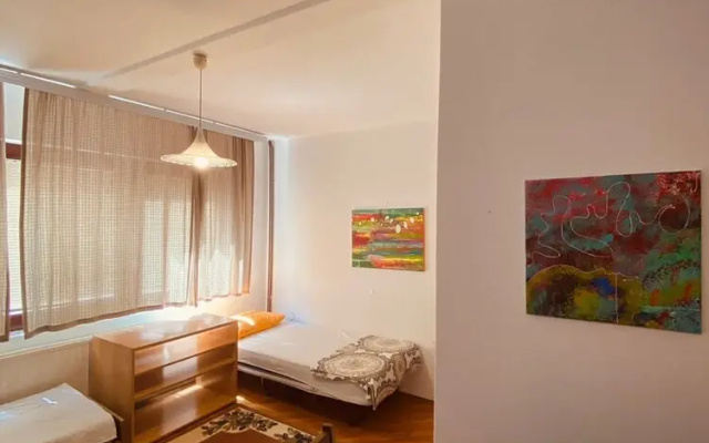 Den Hostel