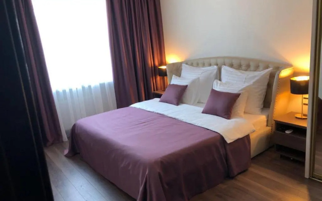 MARBEO 5 star luxury suites - Elkonu
