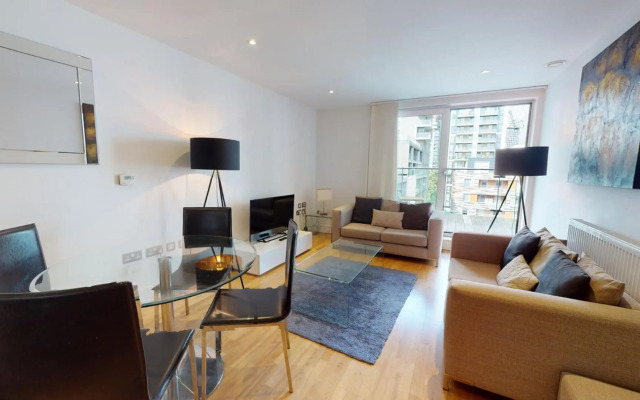 Two Bedroom Serviced Apartment in Indescon Square, Canary Wharf