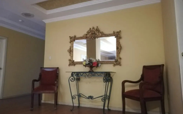 Hotel Bombuscaro