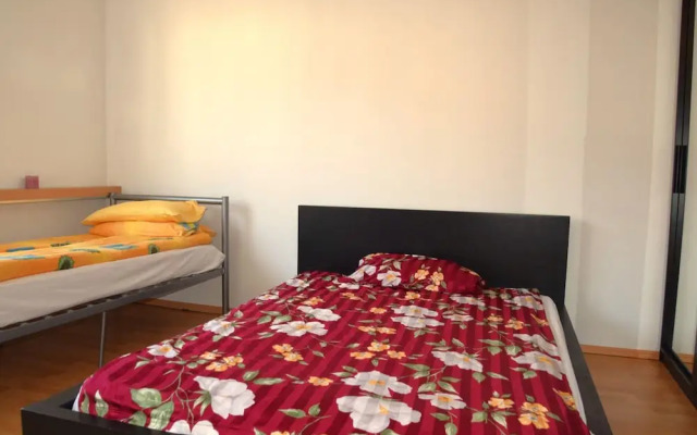 Cosy Apartment in Oberhausen With Balcony