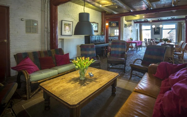 hotelImage