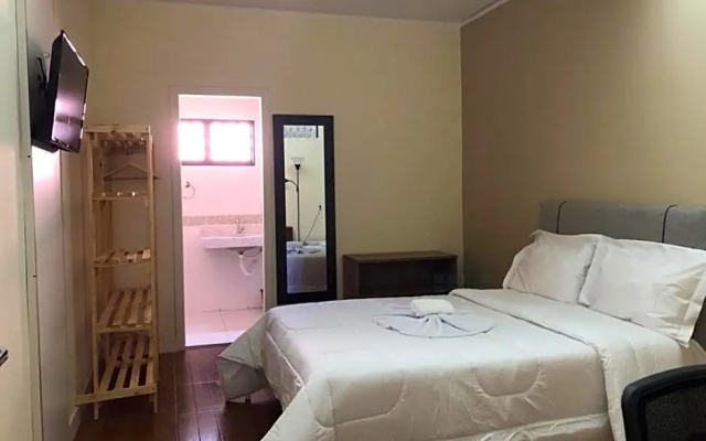 Victoria Park Hotel