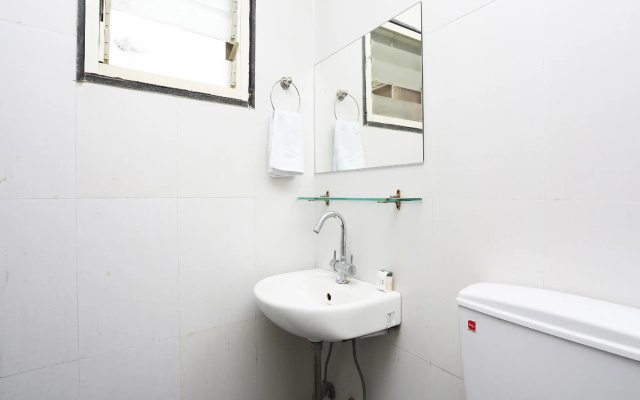 Oyo 27981 Hotel Visawa