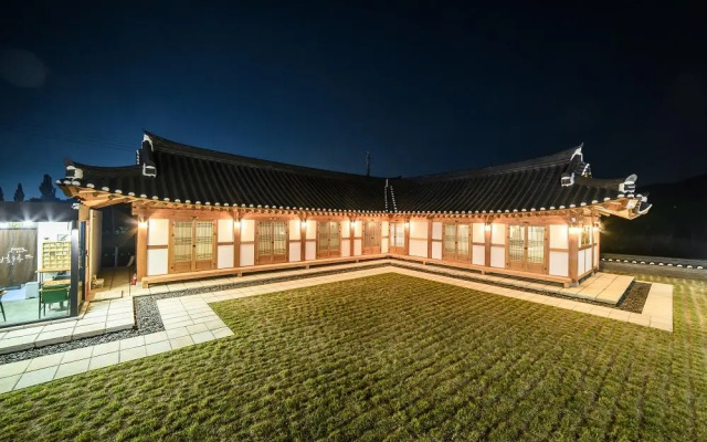 Gyeongju Wonhwaru