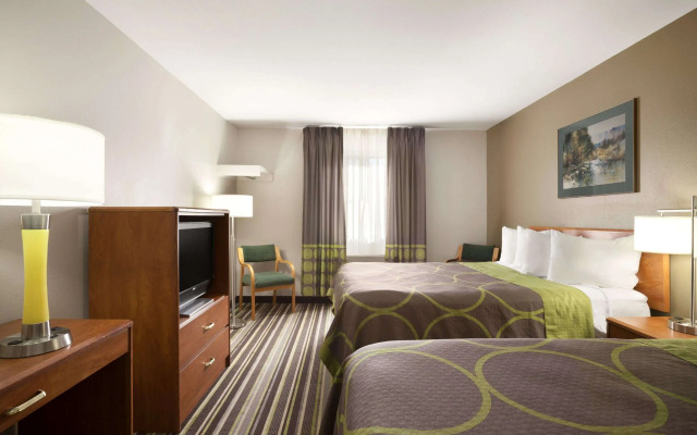 Super 8 by Wyndham Bozeman