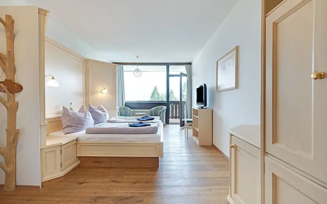 Cosy Holiday Home in bad Goisern With Balcony