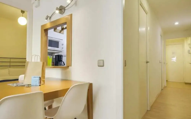 Cozy 2 Bedroom Next To Arc De Triomf