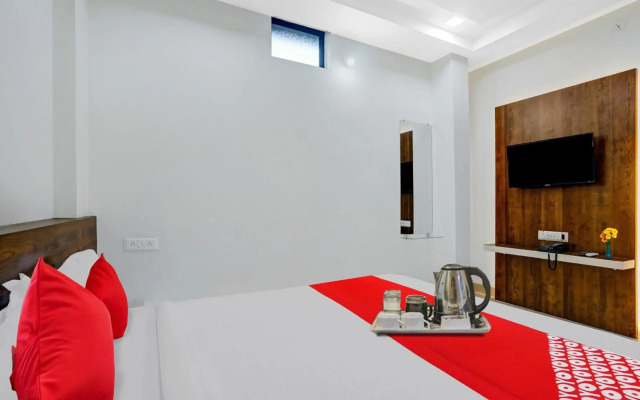 Flagship 92690 Hotel Jayesh Inn