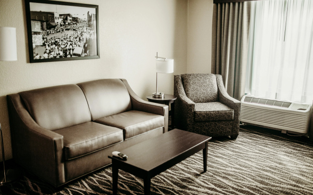 Cobblestone Hotel & Suites - International Falls