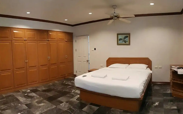 Baan Troy