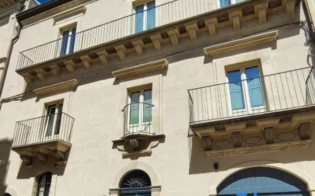 P43 Sicilian Suites