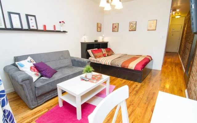 Charming Studio on Gramercy
