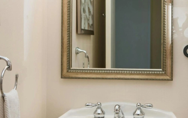 Renaissance Newark Airport Hotel