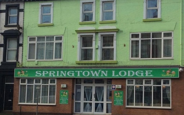 Отель Springtown Lodge вид на фасад