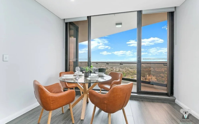 Awesome View 2bed 2bath APT + Free Parking Npa330