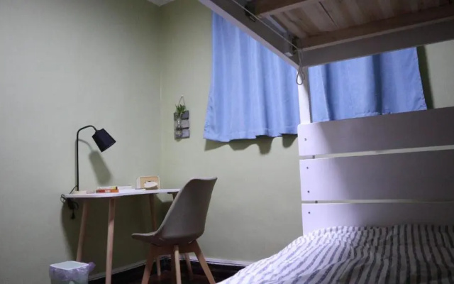 Bishiluo Hostel
