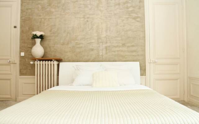 Апартаменты Jardin des Plantes Private Apartment комната для гостей
