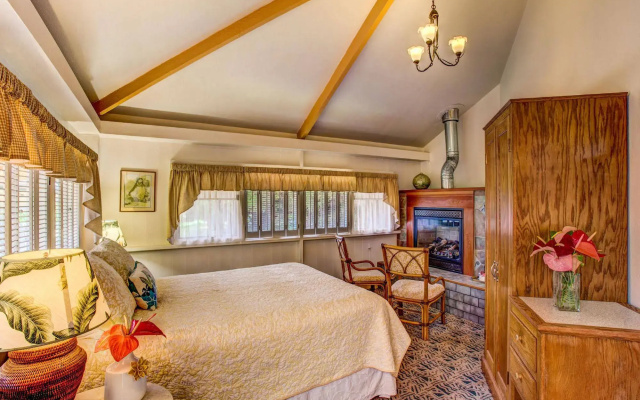 Kilauea Lodge and Restaurant