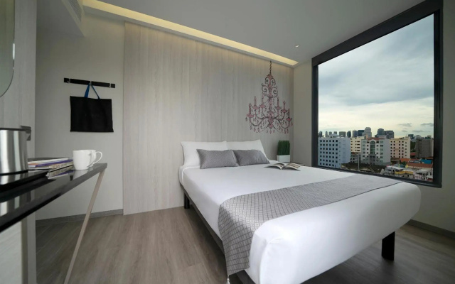 Hotel 81 Premier Princess