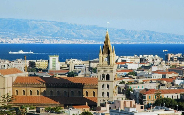 House In The Historic Center Of Messina