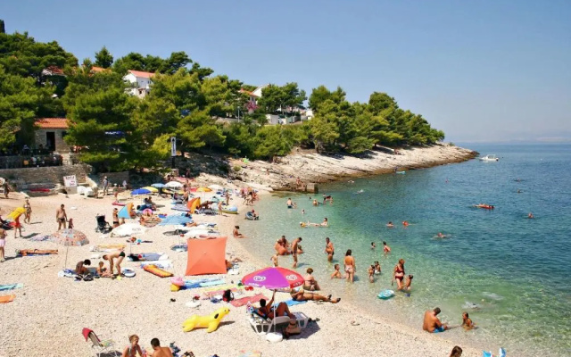 Apartments Nikola-200m from beach