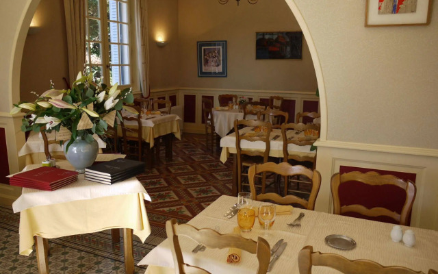 Auberge Castel Mireïo