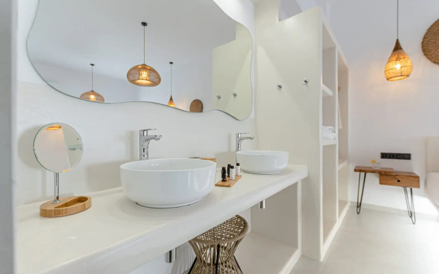 Adama's Suites Naxos