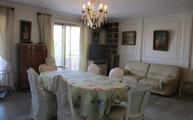 Cannes Mimosas One Bedroom